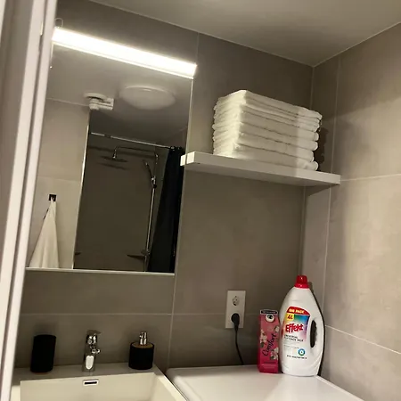 Bright Near The Castle Free Parking Comfort & Elegance Apartment