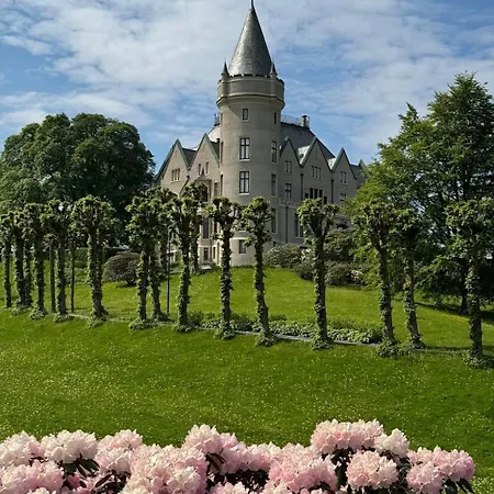 Apartment Bright Near The Castle Free Parking Comfort & Elegance
